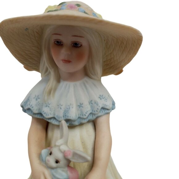 Vintage Jan Hagara April Figurine with Doll Hand Painted S20510 5" - Picture 3 of 7